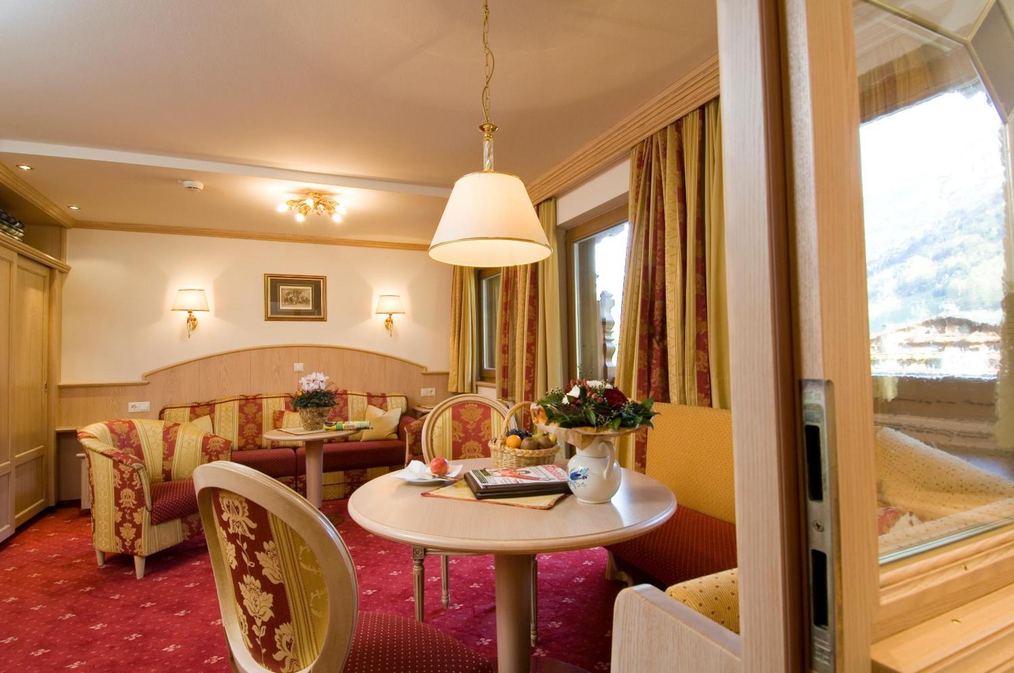 Alpenhotel Fernau Нойштифт-им-Штубайталь Экстерьер фото