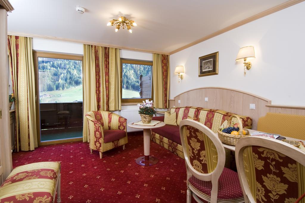 Alpenhotel Fernau Нойштифт-им-Штубайталь Экстерьер фото